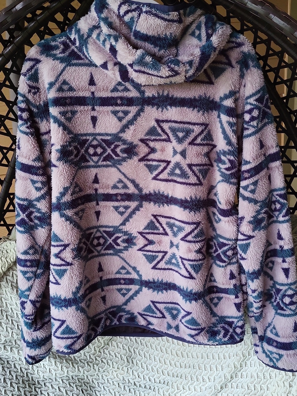NWT Women’s Ariat R.E.A.L. Berber Pullover Sweatshirt - Picture 8 of 12